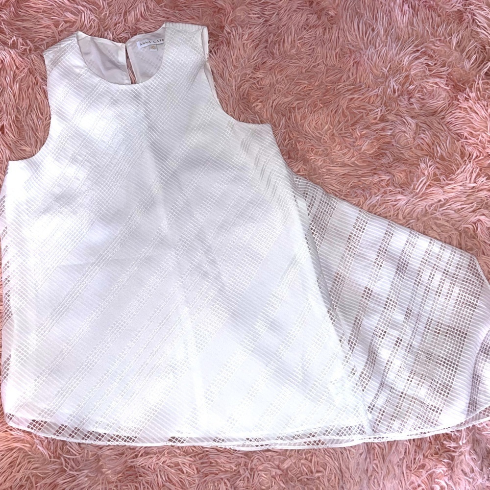 Anna Cate asymmetrical 
Women white Sleeveless Blouse Xxs